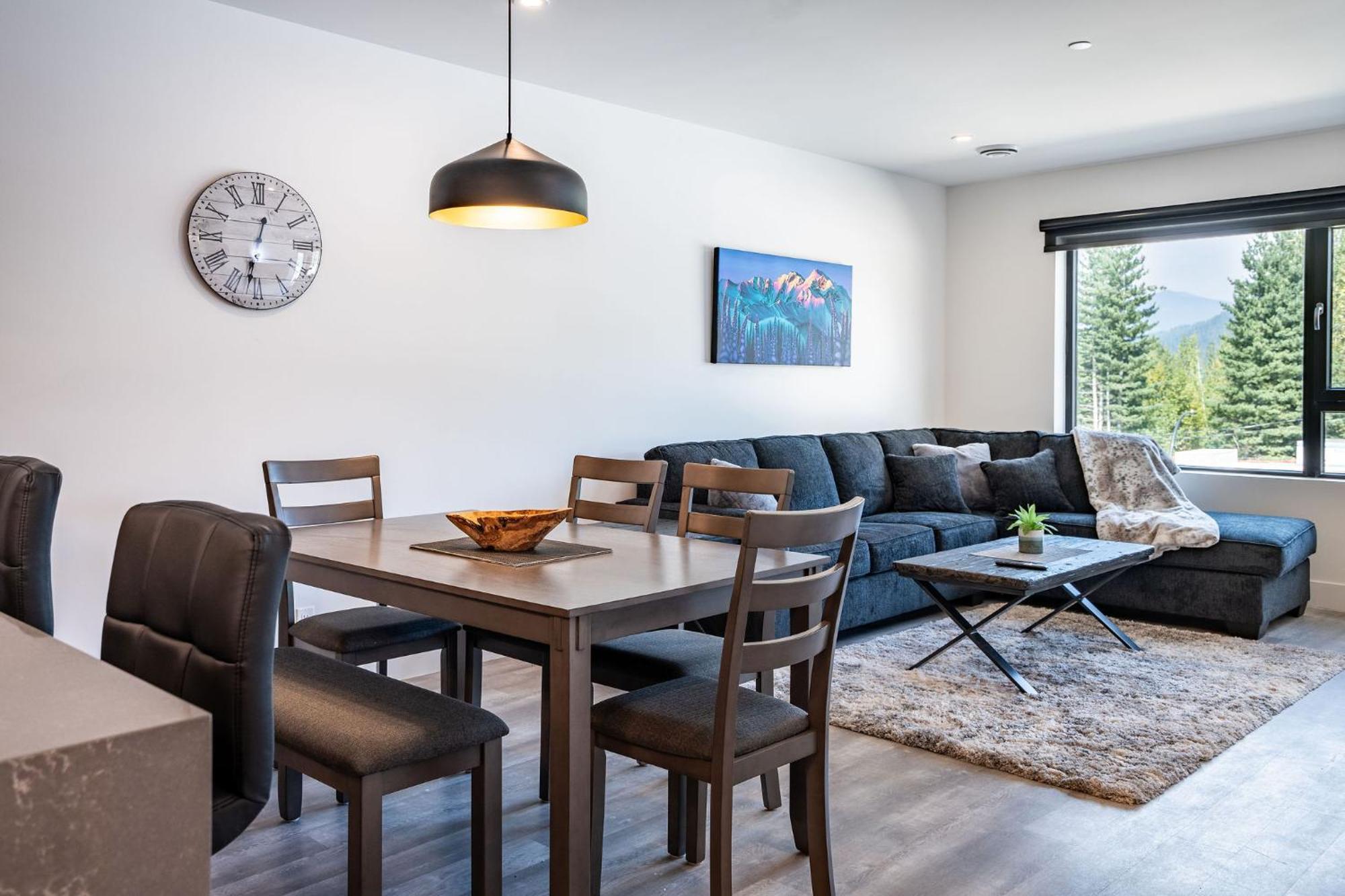 Alpine Haven By Revelstoke Vacations Appartement Buitenkant foto