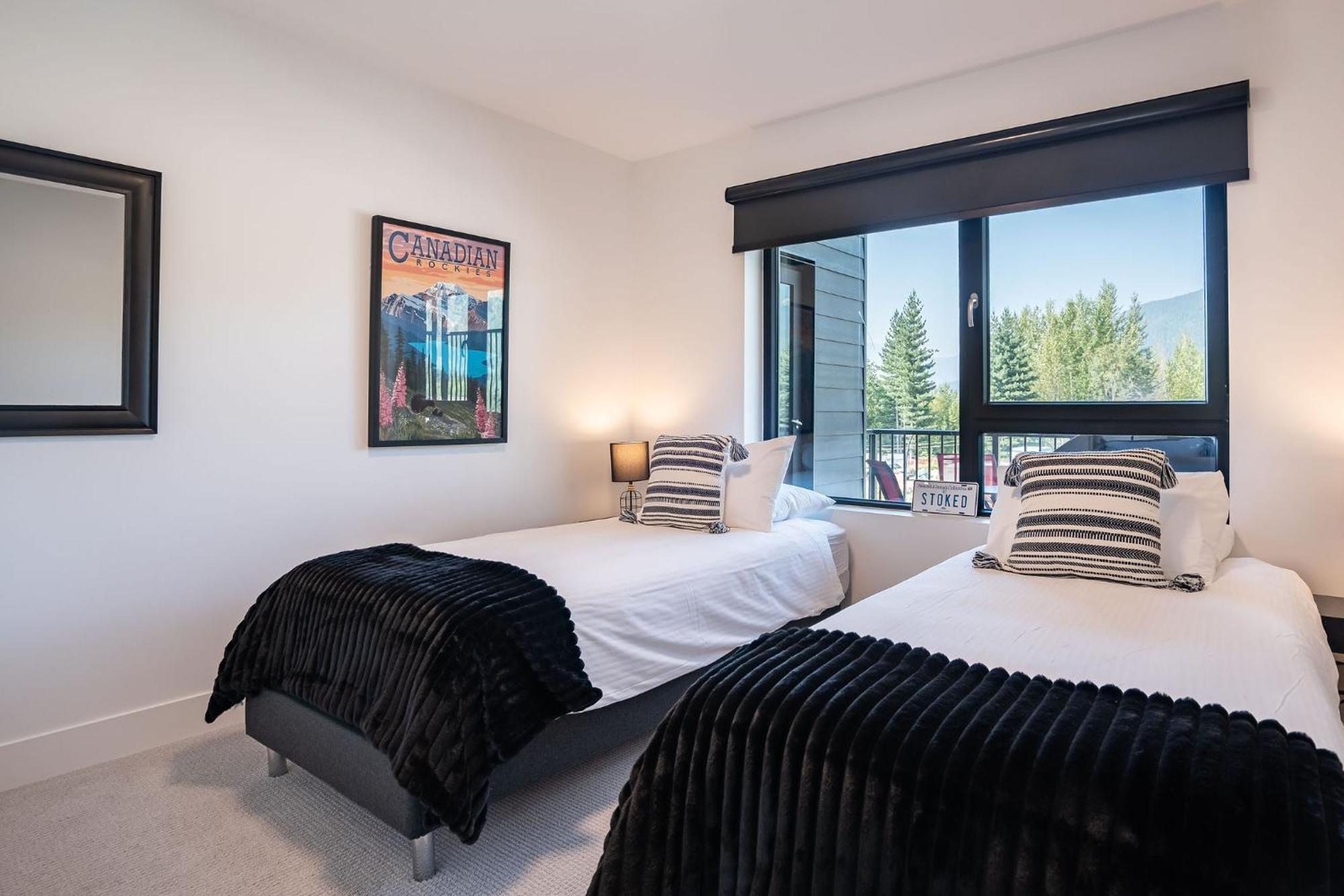 Alpine Haven By Revelstoke Vacations Appartement Buitenkant foto