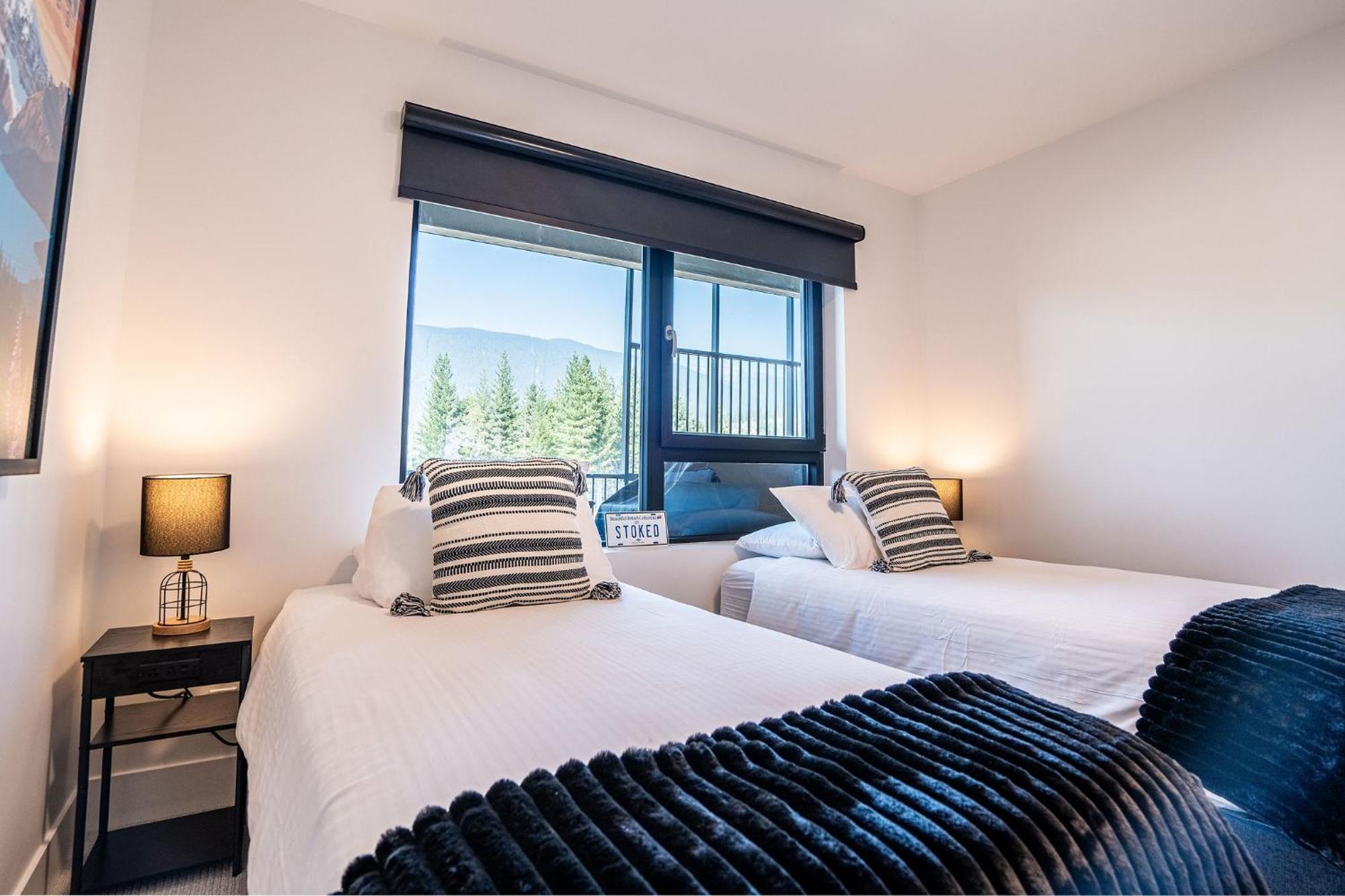 Alpine Haven By Revelstoke Vacations Appartement Buitenkant foto