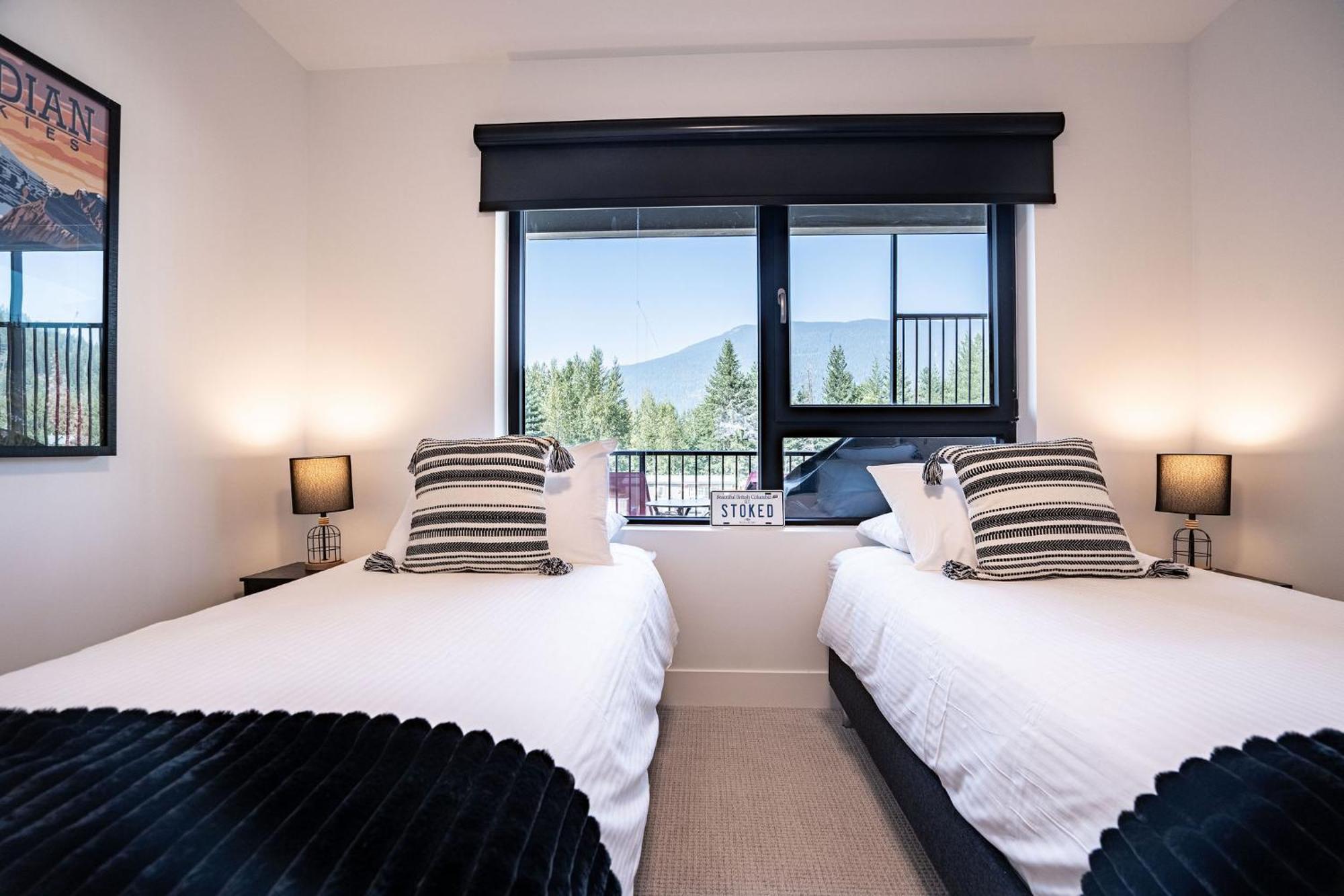 Alpine Haven By Revelstoke Vacations Appartement Buitenkant foto