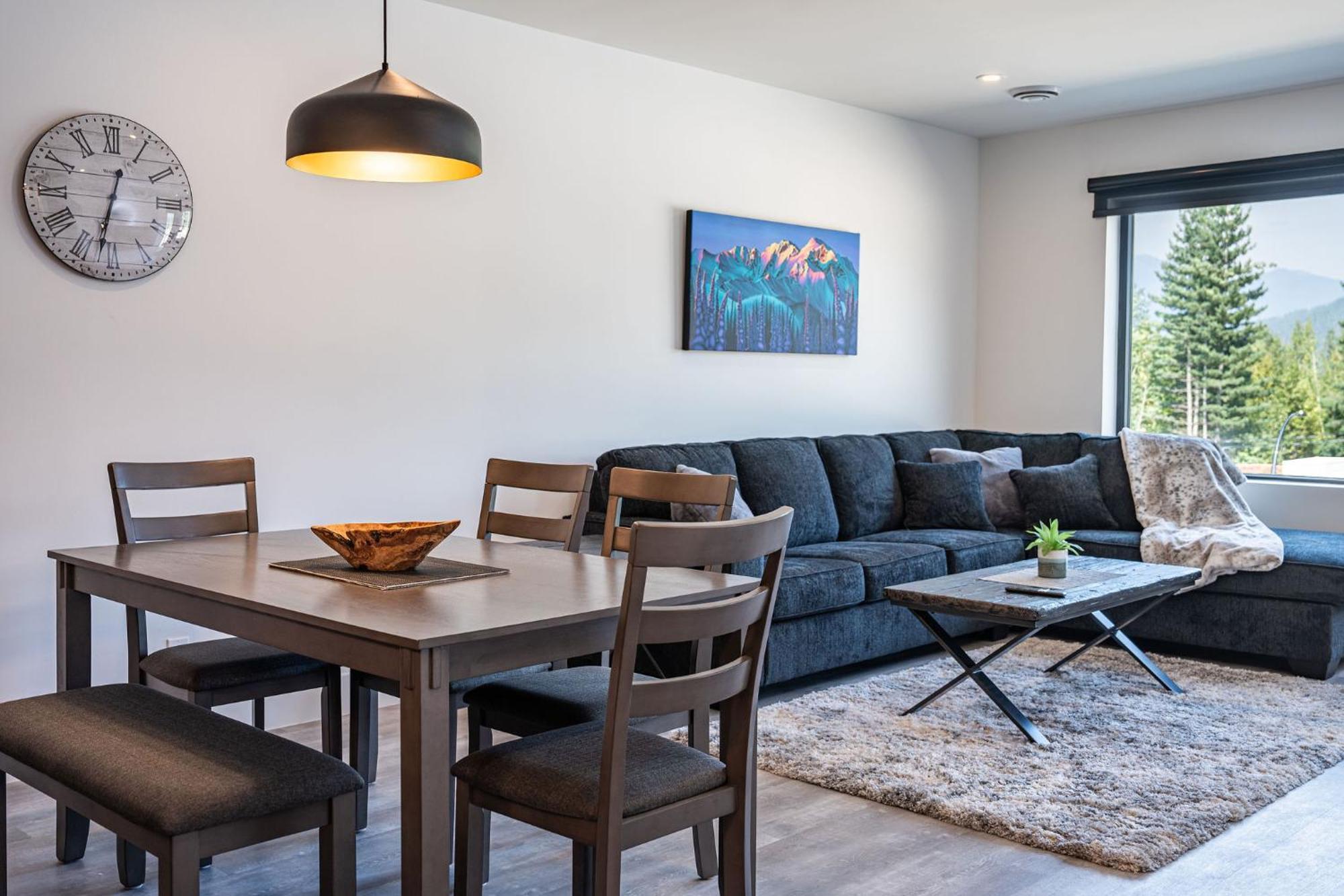 Alpine Haven By Revelstoke Vacations Appartement Buitenkant foto